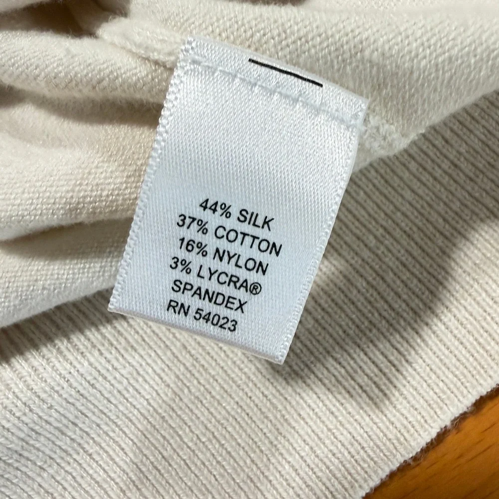 Banana Republic Silk Blend V-Neck Sweater Cream Off White Mens L Preppy Layering